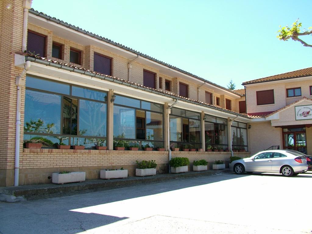 Hostal El Botero Cuzcurrita-Rio Tiron Exterior photo